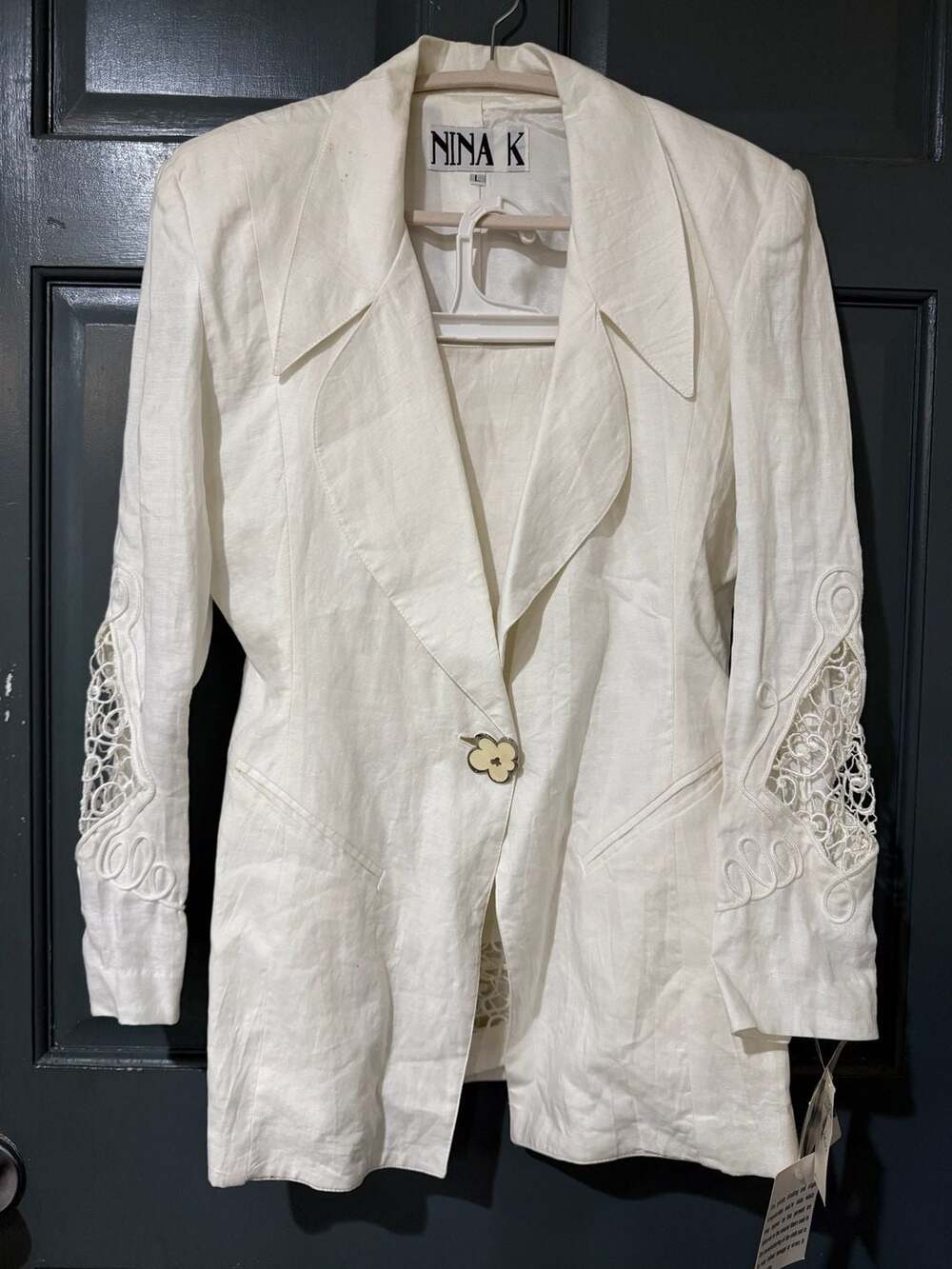 Vintage Nina K White Linen Blazer Suit Set Lace Sleeve Cutouts and Floral Button